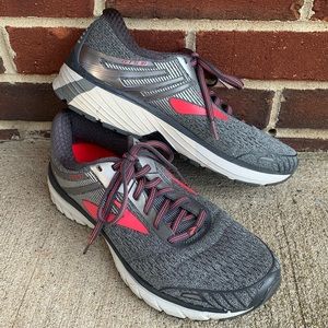Womens Brooks Adrenaline GTS 18 Size 9
